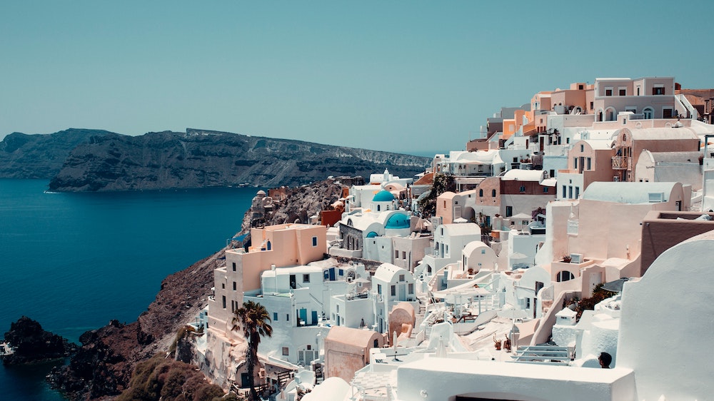 reach the beautiful country of Greece with direct flights from the united states