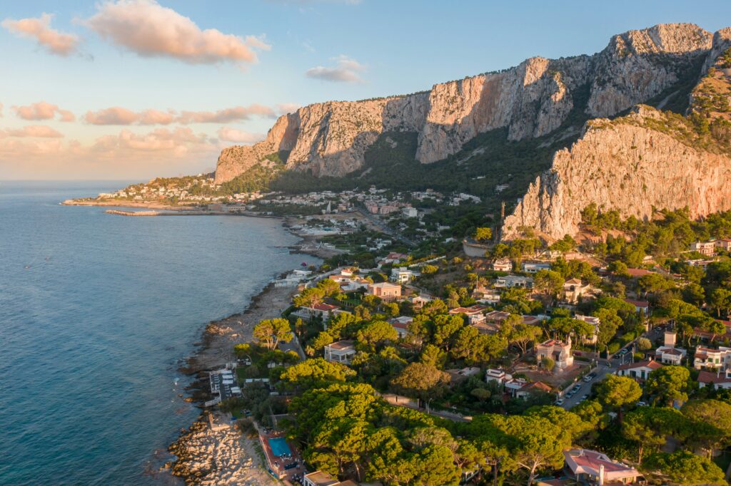 visit the wonderful scenic city of Palermo